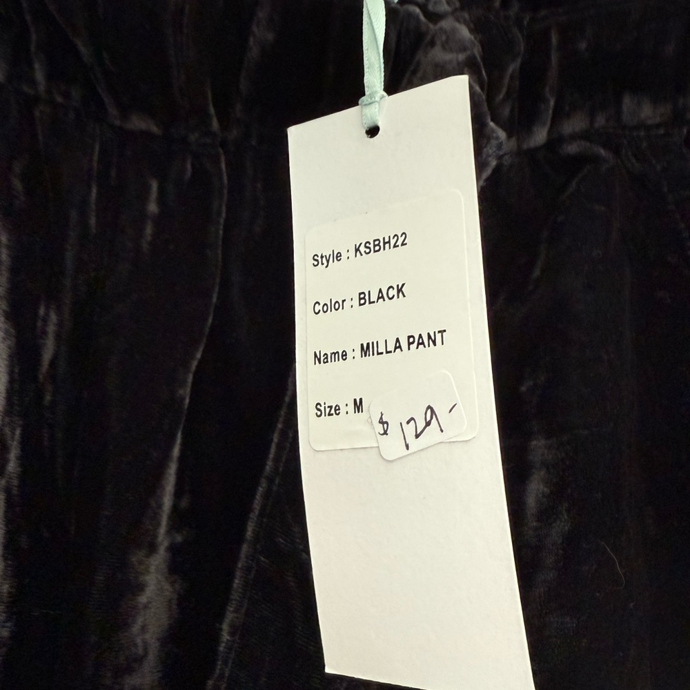 Luxurious Black Velvet Wide Leg Pants NWT originally $129 - Picture 3 of 4